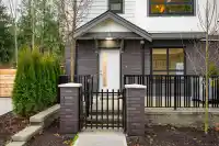 5 5993 143 STREET - thumbnail 2