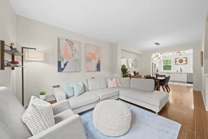53 18983 72A AVENUE - photo 3 of 31