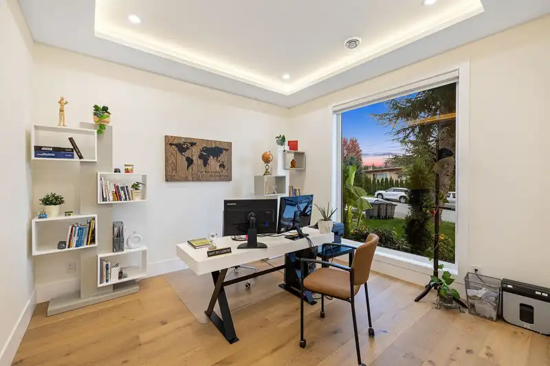 15029 86 AVENUE - photo 4 of 40