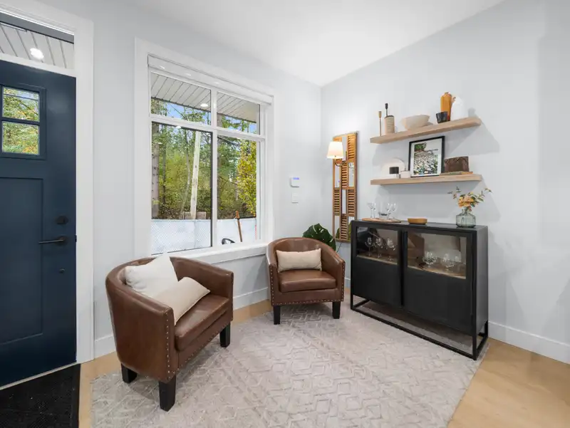 8 9688 182A STREET - photo 2 of 18