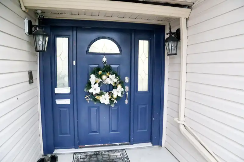 14183 72A AVENUE - photo 2 of 28