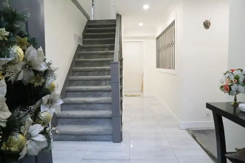 14183 72A AVENUE - photo 3 of 28