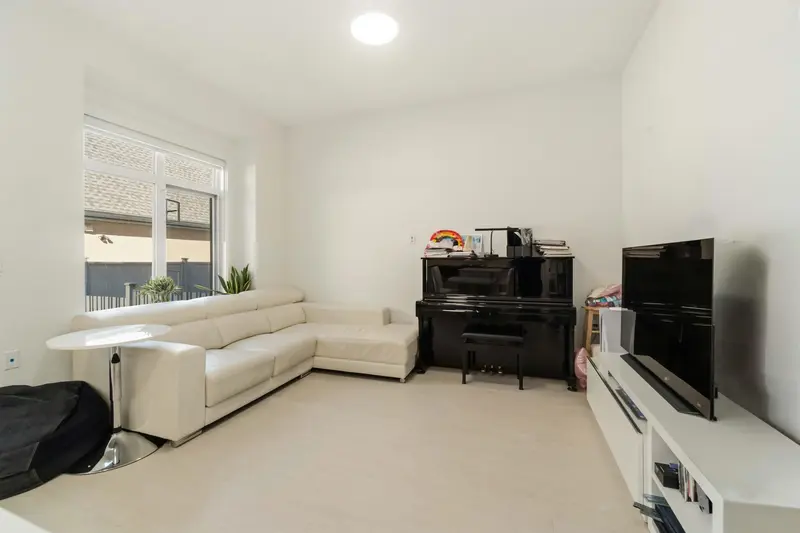 8 9633 STEVESTON HIGHWAY - photo 3 of 21