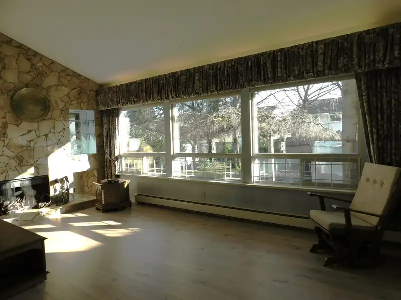 12420 91 AVENUE - photo 4 of 20