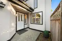 25 8567 164 STREET - thumbnail 3