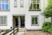 97 8168 136A STREET - thumbnail 1