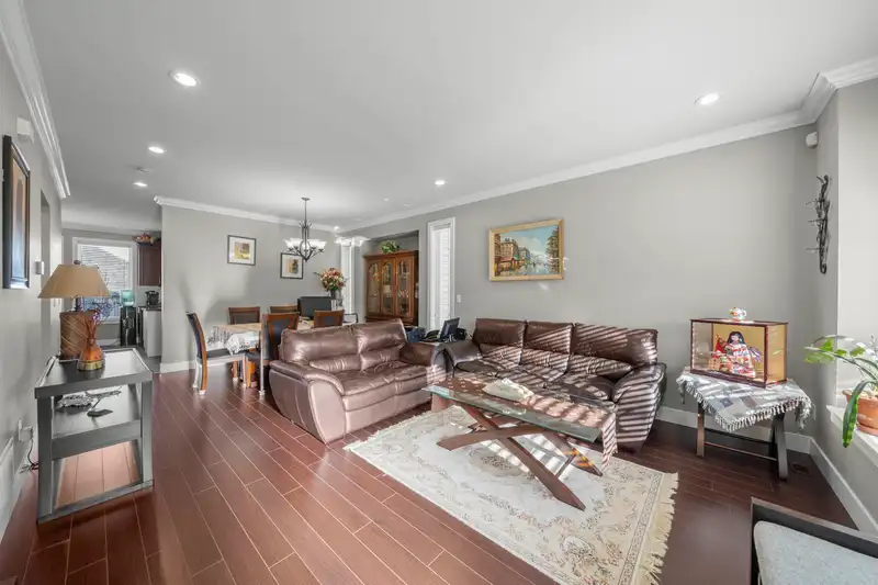 14769 61A AVENUE - photo 3 of 34