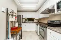 4 6537 138 STREET - thumbnail 5