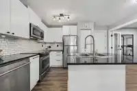 301 6500 194 STREET - thumbnail 4