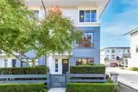 401 18505 LAURENSEN PLACE - thumbnail 1