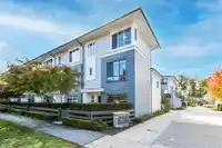 401 18505 LAURENSEN PLACE - thumbnail 2