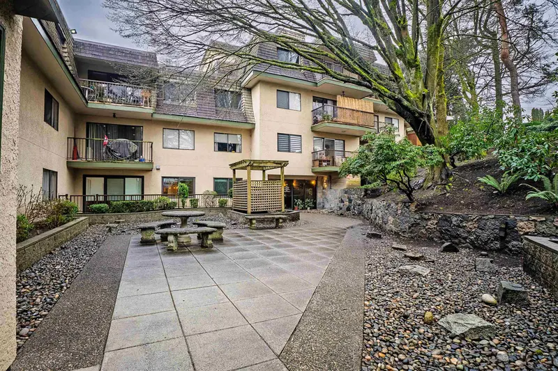 305 466 E EIGHTH AVENUE - photo 1 of 19