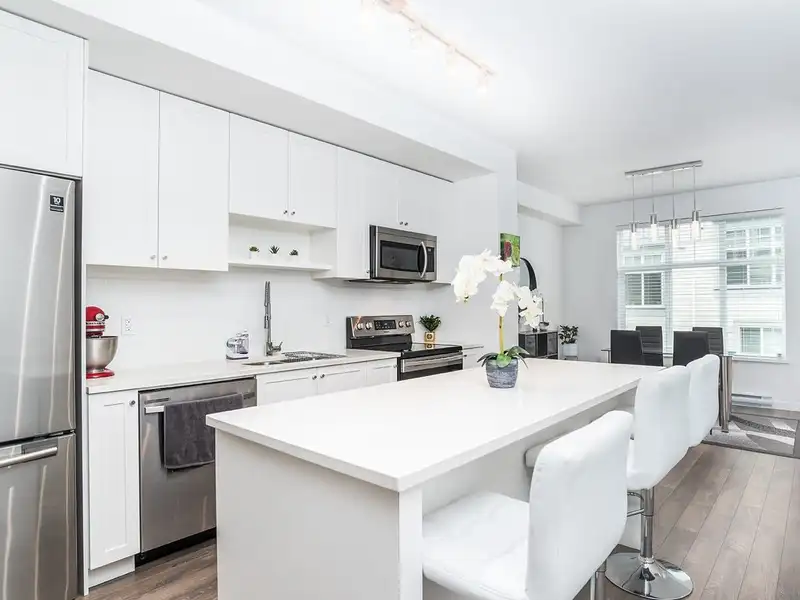 148 8168 136A STREET - photo 1 of 13