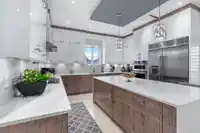 7275 145A STREET - thumbnail 6