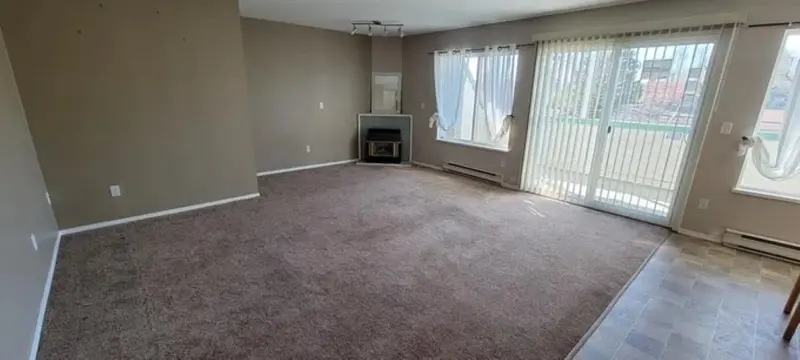 201 27262 FRASER HIGHWAY - photo 2 of 18