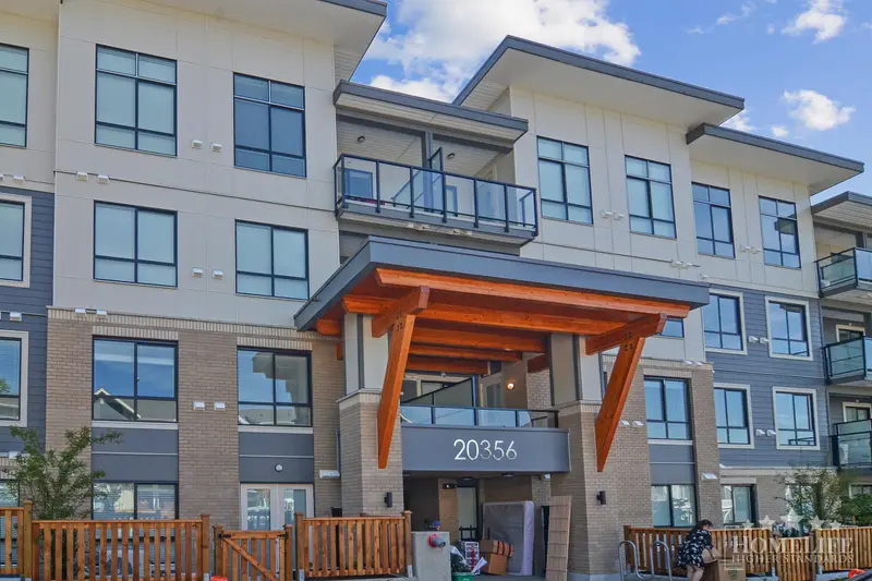 219 20356 72B AVENUE - photo 1 of 20
