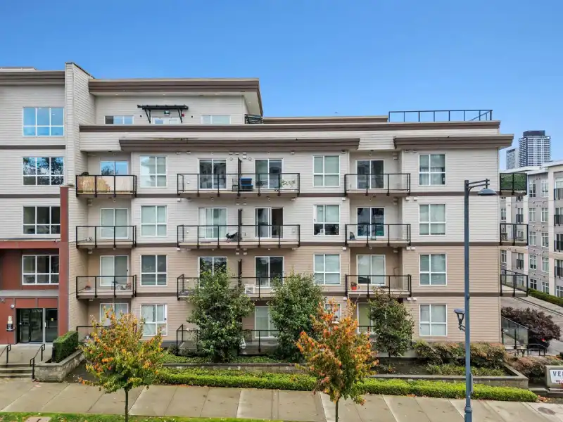 303 13768 108 AVENUE - photo 1 of 25