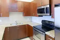 411 10237 133 STREET - thumbnail 4