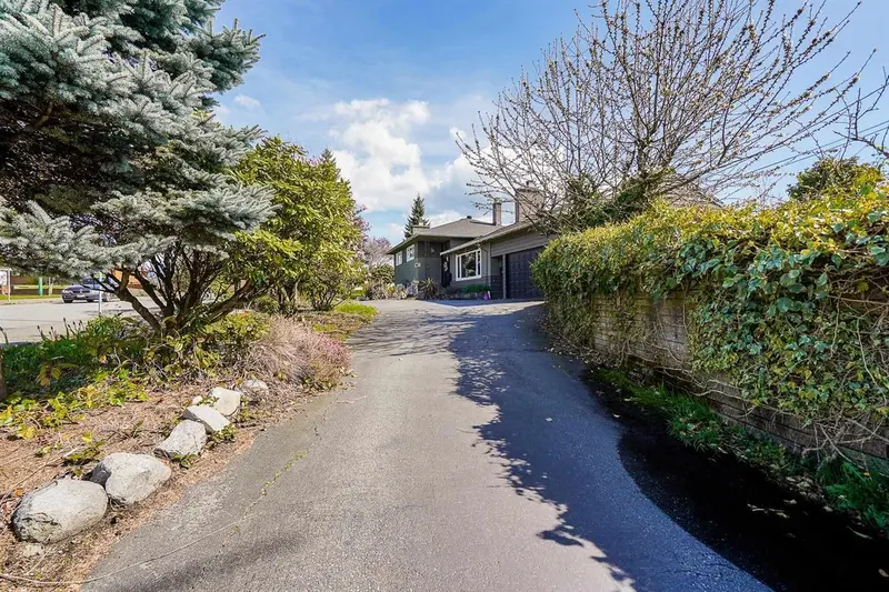 1740 BETA AVENUE - photo 3 of 13