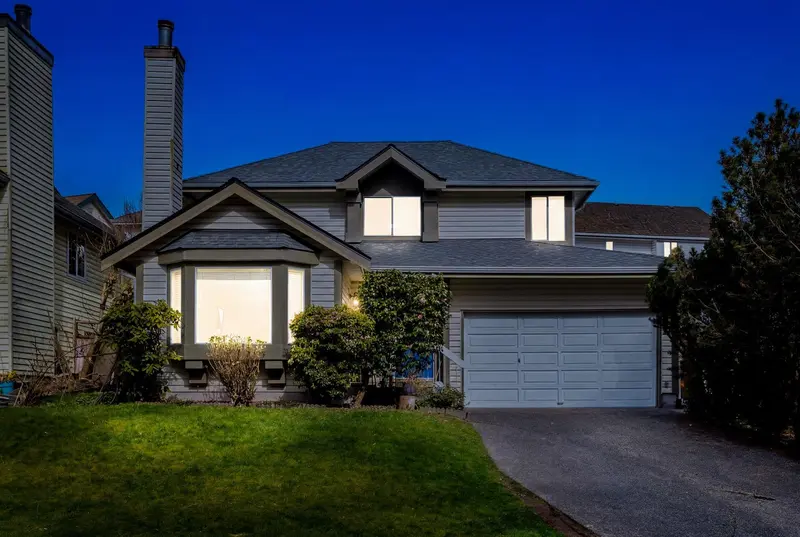 2983 WALTON AVENUE - photo 1 of 25