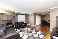 10520 HOLLY PARK LANE - thumbnail 2