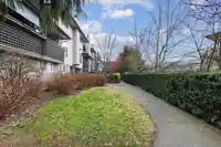 10520 HOLLY PARK LANE - thumbnail 23