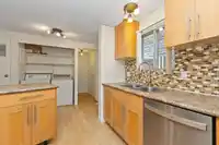 58 8220 KING GEORGE BOULEVARD - thumbnail 11