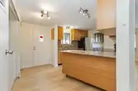 58 8220 KING GEORGE BOULEVARD - thumbnail 13