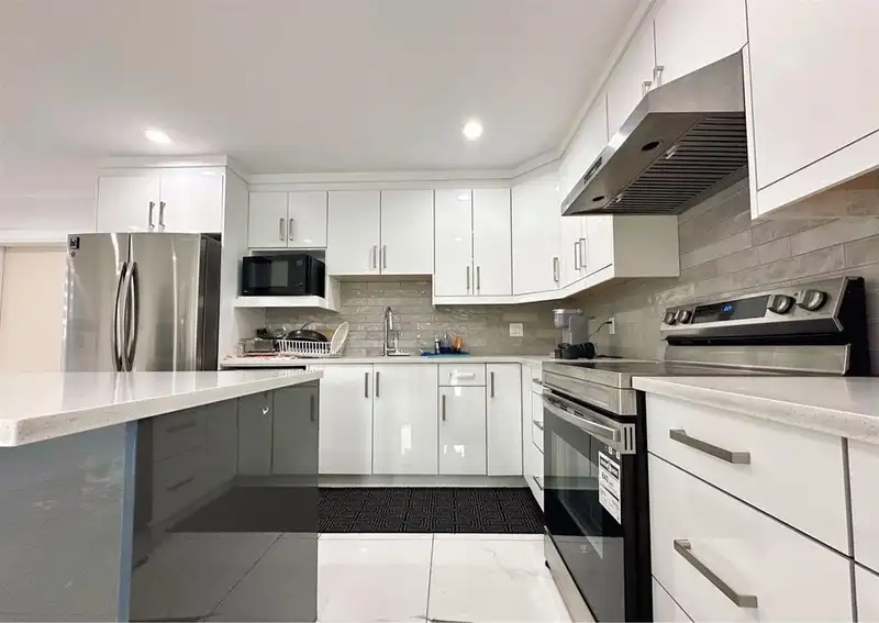 13017 64 AVENUE - photo 2 of 25