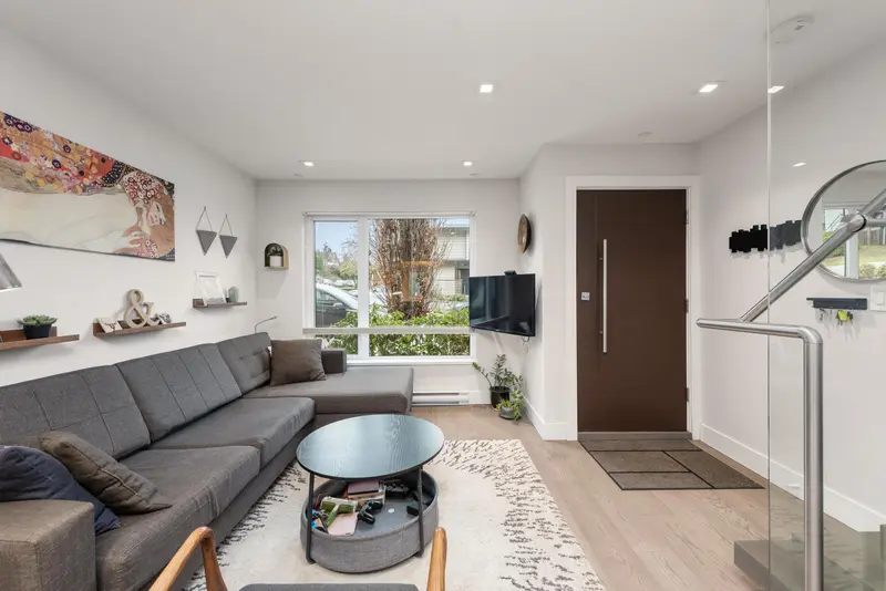 147 ST. PATRICKS AVENUE - photo 4 of 25