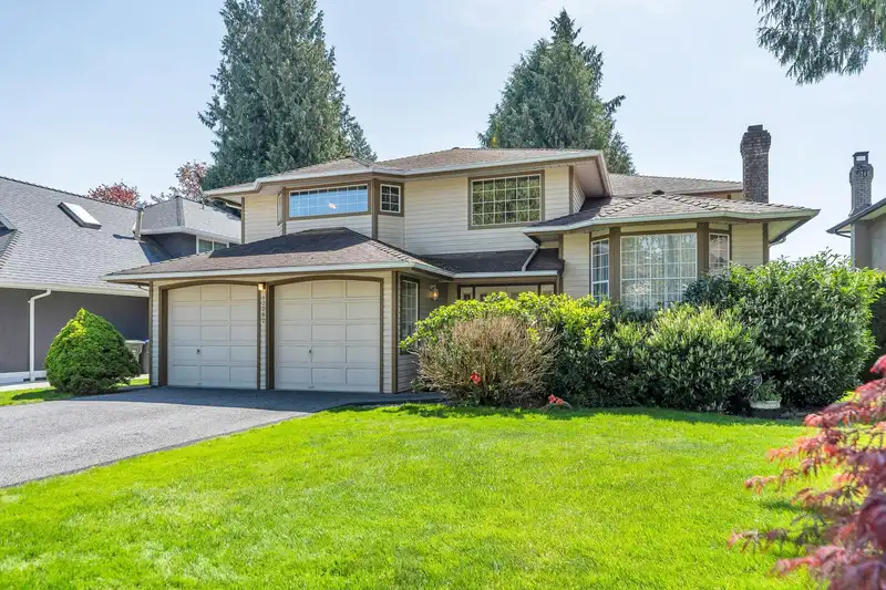 12262 N BOUNDARY DRIVE - photo 1 of 36