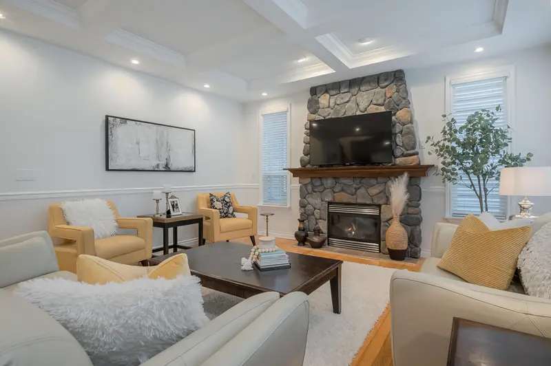 21650 91 AVENUE - photo 3 of 25