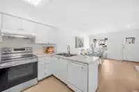 36 16318 82 AVENUE - thumbnail 9