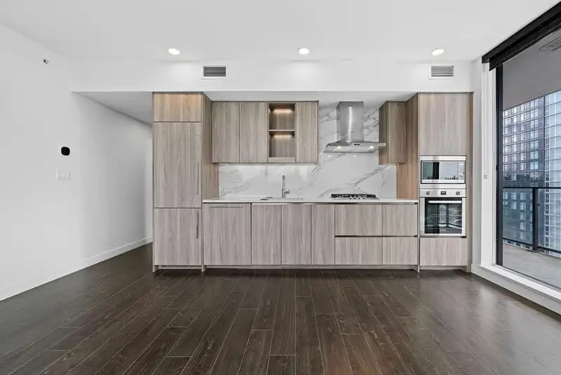 1102 9887 WHALLEY BOULEVARD - photo 1 of 34