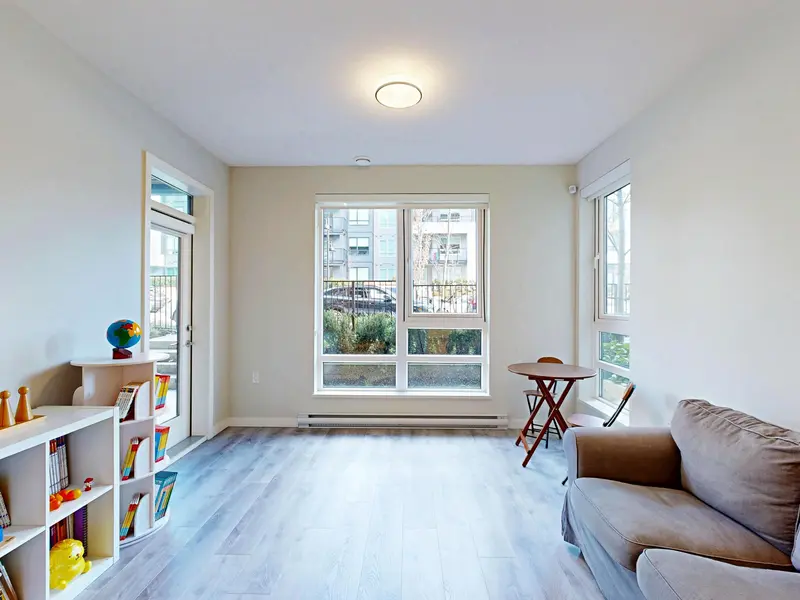 208 615 COTTONWOOD AVENUE - photo 2 of 20