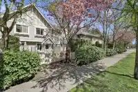 62 15175 62A AVENUE - thumbnail 3
