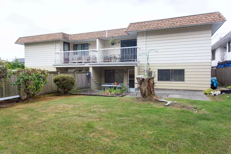 1232 FOSTER STREET - photo 4 of 25