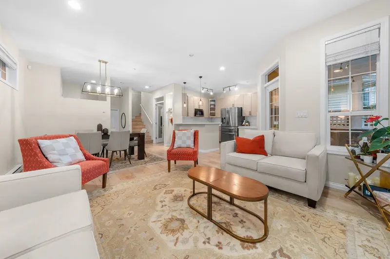 1263 W 16TH STREET - photo 2 of 25