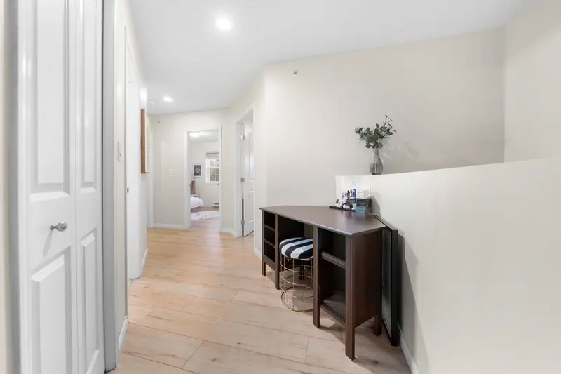 1263 W 16TH STREET - photo 4 of 25