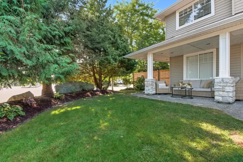 8011 163RD STREET - photo 3 of 25