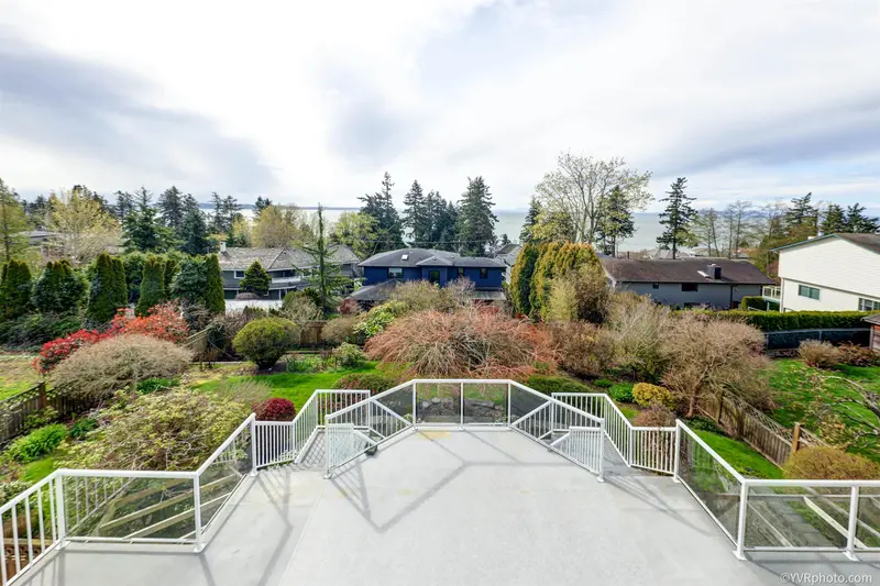 1419 133A STREET - photo 3 of 25