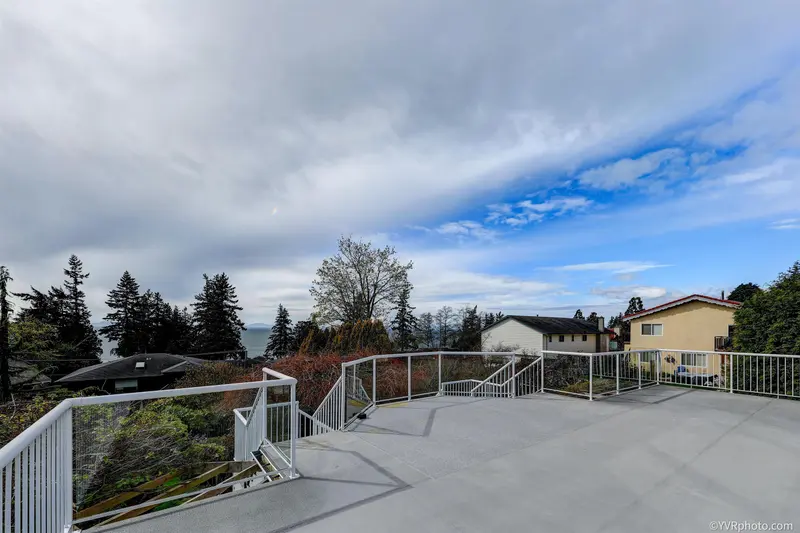 1419 133A STREET - photo 4 of 25