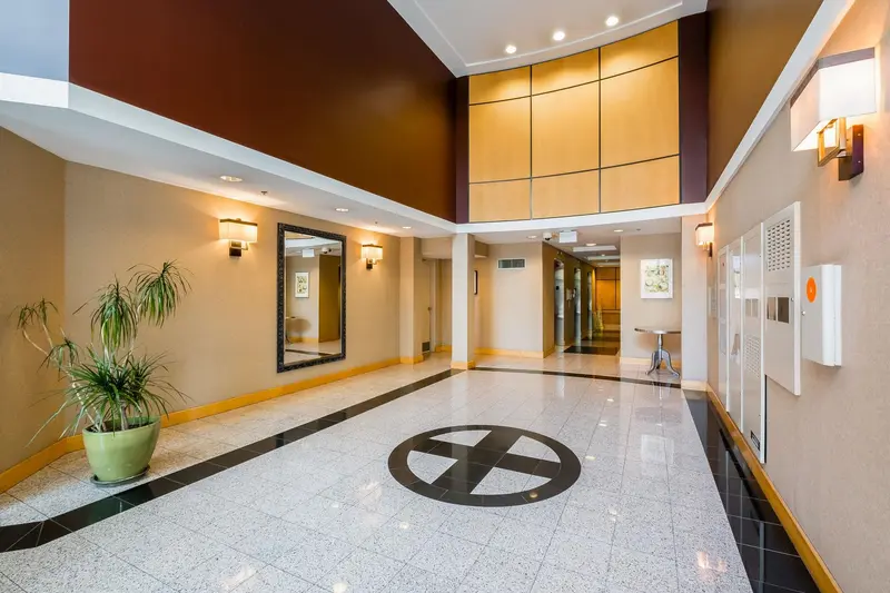 2208 1166 MELVILLE STREET - photo 4 of 25