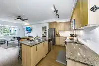 206 6460 194 STREET - thumbnail 13