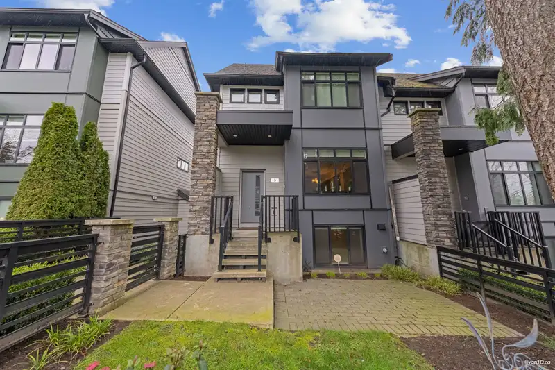 5 15177 60 AVENUE - photo 2 of 40