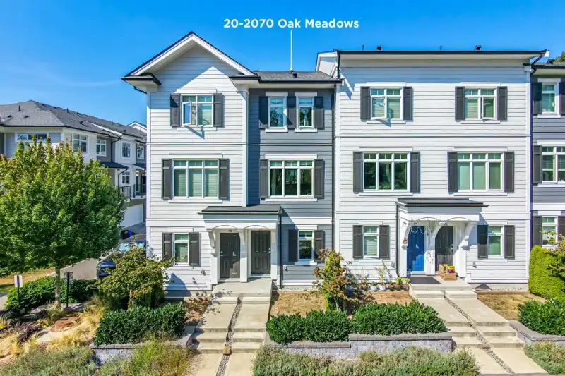 20 2070 OAK MEADOWS DRIVE - photo 1 of 28