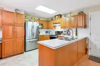 242 13888 70 AVENUE - thumbnail 10