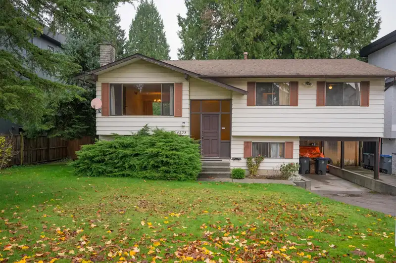 14273 MELROSE DRIVE - photo 2 of 36