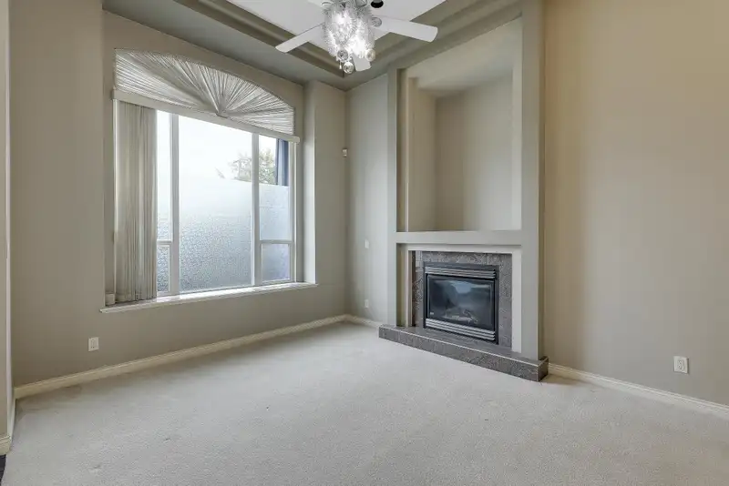8333 146TH STREET - photo 4 of 40