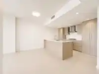 2205 9887 WHALLEY BOULEVARD - thumbnail 8